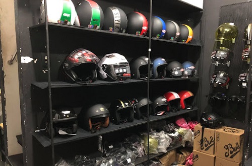 Shop bán mũ bảo hiểm moto